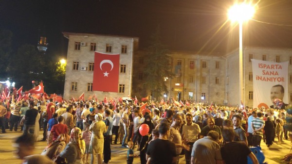 Isparta'da 'Darbe Girişimi'  hareketliliği iddiası!