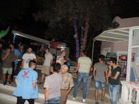 ŞEHİTLİK ABİDESİ - Çay Bahçesini Basıp Terör Estirdiler