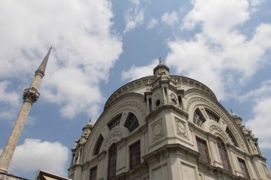 Demokrasi Şehitleri İçin Tüm Camilerde Sala Okundu