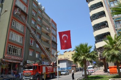 Şehit Gülşah Komiserin Baba Ocağına Türk Bayrağı Asıldı