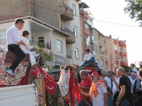 SÜNNET ŞÖLENİ - Başkan Çalışkan'ın İkiz Oğulları Deve Üstünde