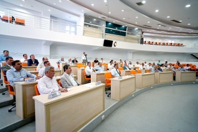 Büyükşehir Belediye Meclisi Darbe Girişimini Kınadı