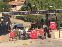 ZIRHLI BİRLİK - Etimesgut'taki Zırhlı Birlikler'in kapıları tutuldu