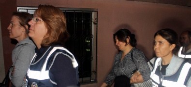 Kayseri'de 29 Hakim Ve Savcı Tutuklandı