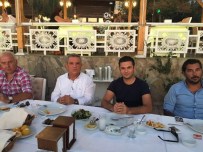 KAYALı - Kuşadasıspor Yönetimi, Başkan Kayalı'yla Yemekte Buluştu