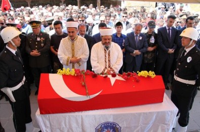 Şehit Polis Memuru Mustafa Aslan, Yozgat'ta Son Yolculuğuna Uğurlandı