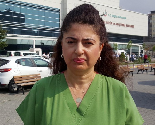 Tutuklanan albayın doktor eşi darbe protestosunda konuştu