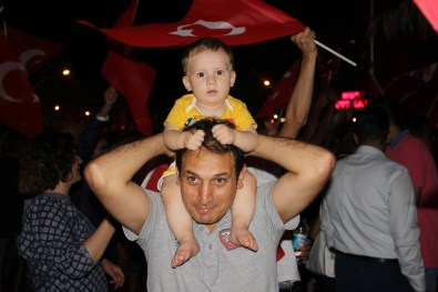 11 Aylık Demokrasi Nöbetçisi