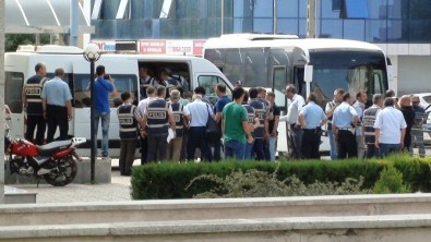 Çorum'da 6'Sı Savcı, 5'İ Hakim 11 Kişi Tutuklandı