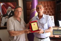 İSKENDER YÖNDEN - Didimli Gazilerden Esnaf Odasına Teşekkür Plaketi