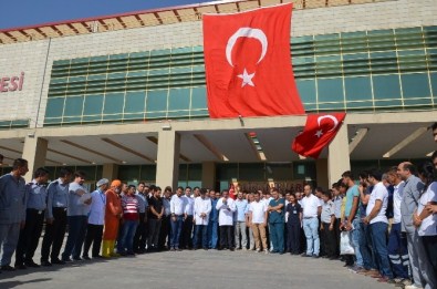 Viranşehir'de Sağlık Çalışanları Darbe Girişimine Tepki Gösterdi