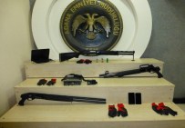 EL YAPIMI BOMBA - Adana Polisinden Terör Operasyonu