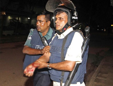 Bangladeş Başbakanı: 13 rehine kurtarıldı bazıları öldü
