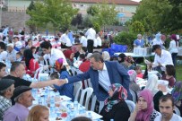 BARIŞ AKTAN - Bigadiç Belediyesi'nden 'Birlik Ve Kardeşlik' İftarı
