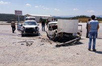 Dursunbey'de Trafik Kazası Açıklaması 3 Yaralı