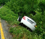 KAYGAN YOL - Kastamonu'da Trafik Kazası Açıklaması 2 Yaralı