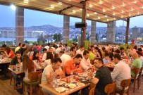 Piazza Ailesi İftarda Buluştu