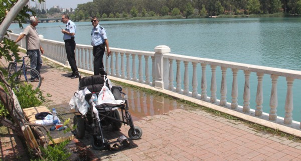 Ailesine not bıraktıktan sonra nehre atlayarak intihar etti