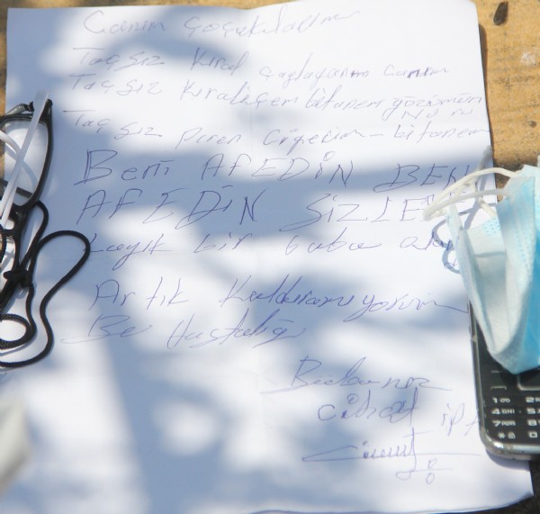 Ailesine not bıraktıktan sonra nehre atlayarak intihar etti