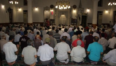 Adıyaman'da Demokrasi Şehitleri İçin Mevlit Okutuldu