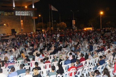 Akhisar'daki Demokrasi Nöbetinde Beşinci Gün