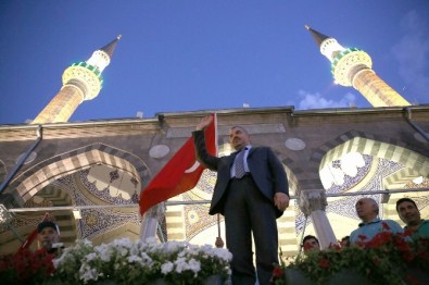 Başkan Çelik Demokrasi Nöbetini Terk Etmiyor