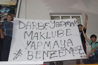 'Darbe Yapmak Maklube Yapmaya Benzemez'