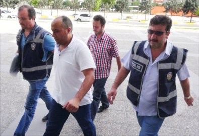 Emniyet Şube Müdürü Ve Komiser Yardımcısı Tutuklandı