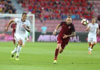 SALİH UÇAN - Fenerbahçe'den Golsüz Prova