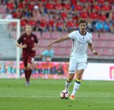 SALİH UÇAN - Fenerbahçe, Sparta Prag'ı geçemedi