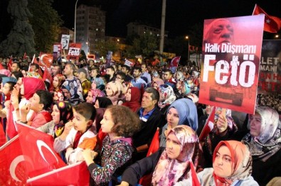 Kütahya'da Demokrasi Nöbetinin 6. Günü