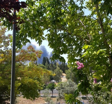 İzmir Bornova'da büyük yangın!