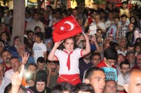 Elazığ'da Demokrasi Nöbeti Devam Ediyor
