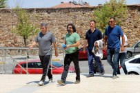 Gözaltına Alınan Vali Yardımcısı Ve Kaymakam Adliyeye Sevk Edildi