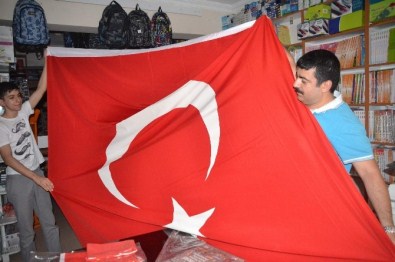 Siirt'te Bayraklar Tükendi