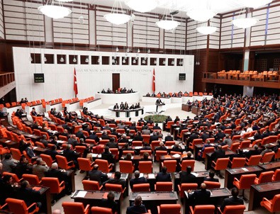 TBMM'de OHAL tezkeresi görüşüldü