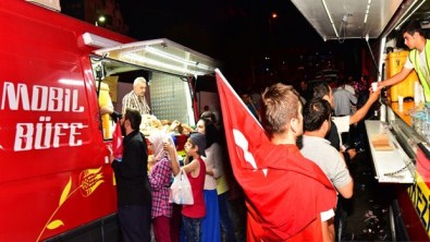 Demokrasi Nöbetçilerinin Gıdası İBB'den