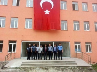 Rektör Aydın, Azdavay Meslek Yüksekokulu Kampusu'nu İnceledi