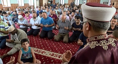 Şehitler İçin KKTC'de Dualar Edildi