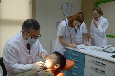 Tepebaşı'nda Çocukların Dişleri Daha Sağlıklı