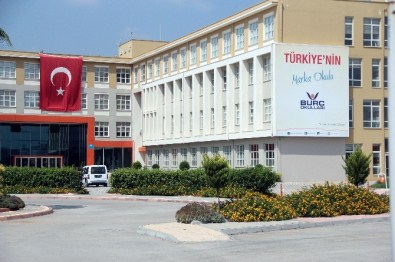 Adana'da FETÖ'ye Yakın 14 Özel Okul Ve Bir Üniversite Kapatıldı
