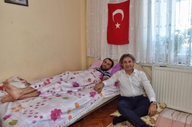 İkna Etmeye Çalıştığı Cuntacı Asker Tarafından Vuruldu