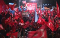 İstanbulluların Demokrasi Nöbeti Sürüyor
