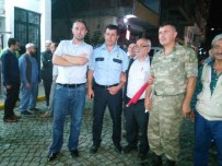 GRUP GENÇ - Komutan 'Şehitler Ölmez' Türküsünü Söyledi Halk Dinledi