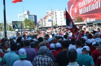 MUSTAFA ÇALIŞKAN - Vatandaşlar Taksim'e Akın Ediyor