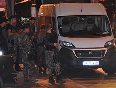 Harp Akademisi Lojmanları'na operasyon