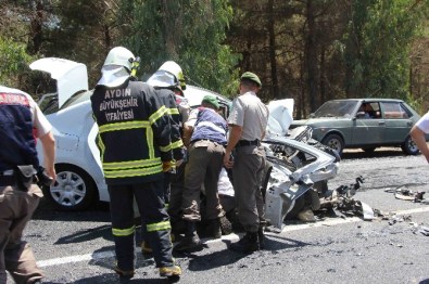 Kuşadası'ndaki Trafik Kazasında Ölü Sayısı 3'E Çıktı