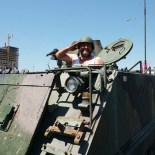KAMYON ŞOFÖRÜ - Beş Dakikada Tank Kullanmayı Öğrenen Rizeli O Anları Anlattı