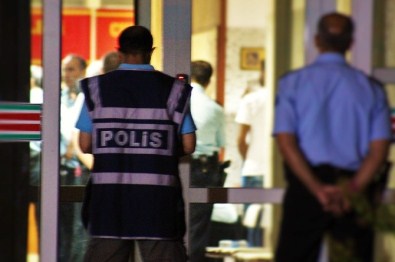 Aydın'da 15 Polis Memuru Tutuklandı