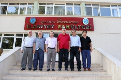 Başkan Toçoğlu, İlahiyat Fakültesi Yönetimini Ziyaret Etti